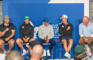 Doug Gilmour Instagram - Fun time hanging with this squad at the Leafs and Legends Charity Golf Classic!
Great line here but who’s starting on D with @morganrielly ??
#leafsforever