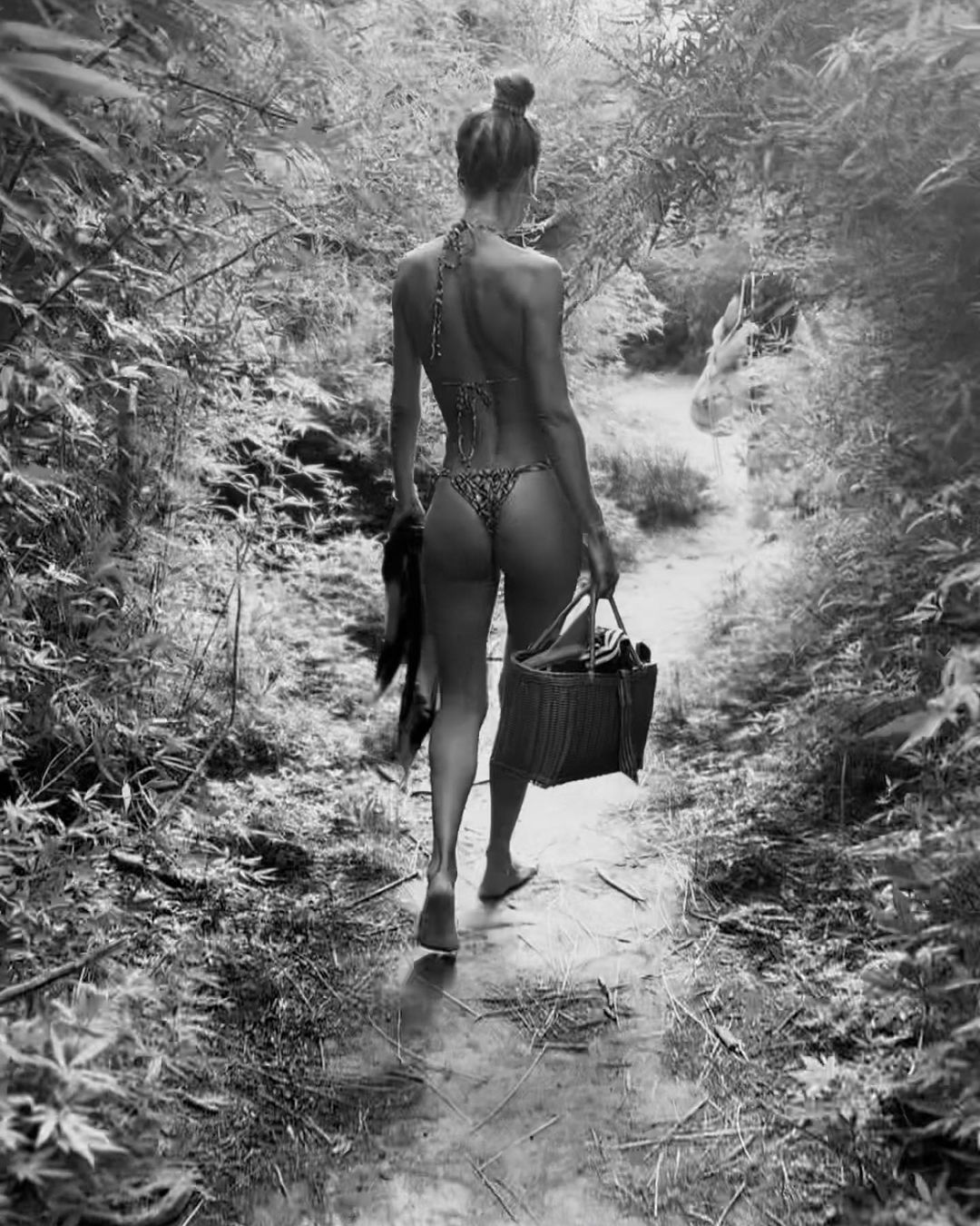 Doutzen Kroes Instagram - ❤️ @sunneryjames 🧿