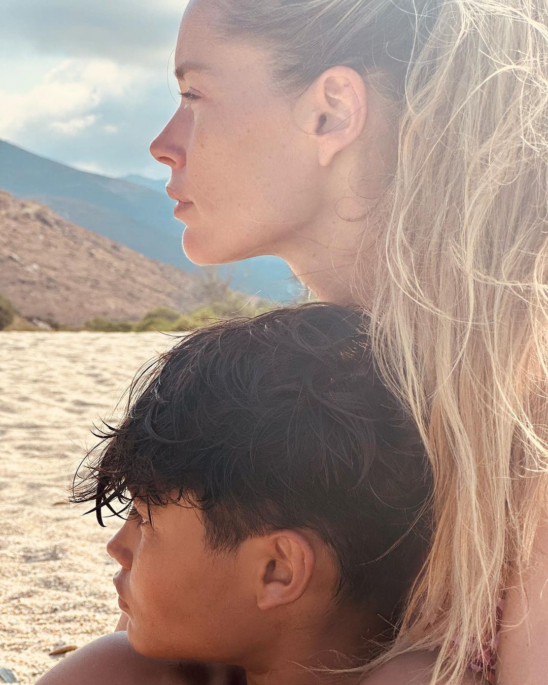 Doutzen Kroes Instagram - ❤️ @sunneryjames 🧿