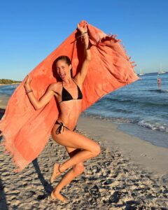 Doutzen Kroes Instagram - Vacation ❤️