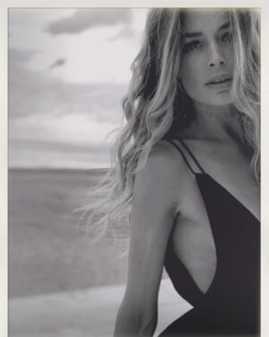 Doutzen Kroes Instagram - 🖤