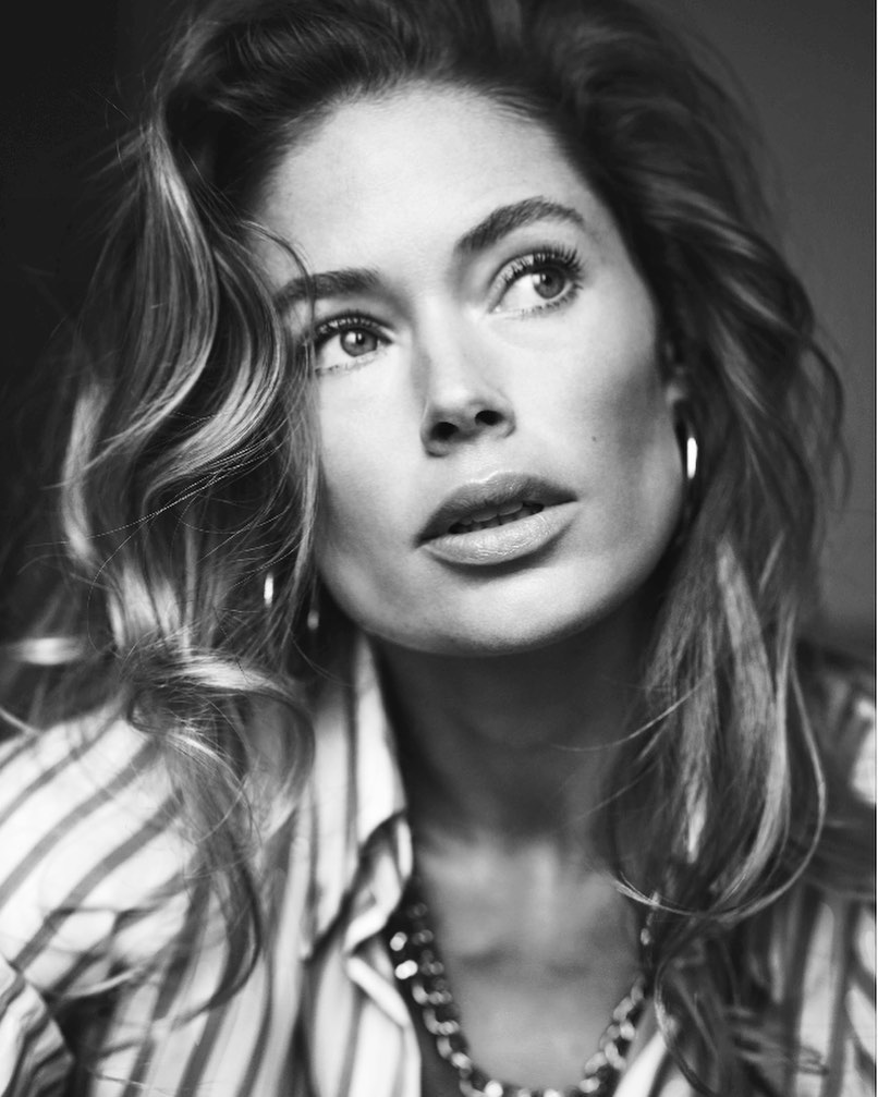Doutzen Kroes Instagram - What you seek is seeking you - Rumi 🖤