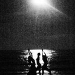 Doutzen Kroes Instagram - FULL MOON TONIGHT! 🌝 Full moon usually is a time for me to receive whatever I feel and learn! Accept every feeling and let it flow! Tonight might be emotional as the full moon is in sensitive Cancer, the nurturer of the zodiac, reminding us that the wisdom of our hearts is far more potent than any games of the ego. All of this might be even more intense because of the lunar eclipse! Have a great night everyone 😜😘💫❤️