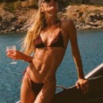 Doutzen Kroes Instagram - Reminiscing about the holidays! Mykonos on film by @jeromeduran ❤️