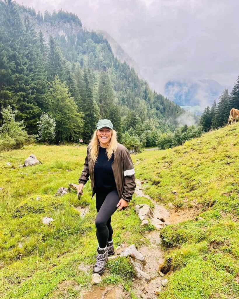 Doutzen Kroes Instagram - Hiking up the mountain, eating cheese and sharing amazing moments with friends and family at @stanglwirt ❤️