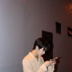 Doyoung Instagram – 2023년도의 저를 채워준 모든 것들에게 감사합니다. 2024년도에는 더 많고 좋은 제가 되겠습니다. 
모두가 빠짐없이 행복해야 하지만 좋은 분들이 더 행복한 한 해가 되기를 바랄게요. #1