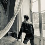 Doyoung Instagram – 인생화보 behind the scenes 2
@arenakorea @dolcegabbana