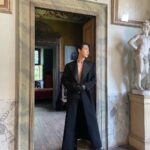 Doyoung Instagram – 인생화보 behind the scenes @arenakorea @dolcegabbana