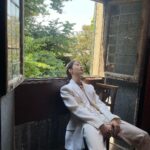 Doyoung Instagram – 인생화보 behind the scenes @arenakorea @dolcegabbana