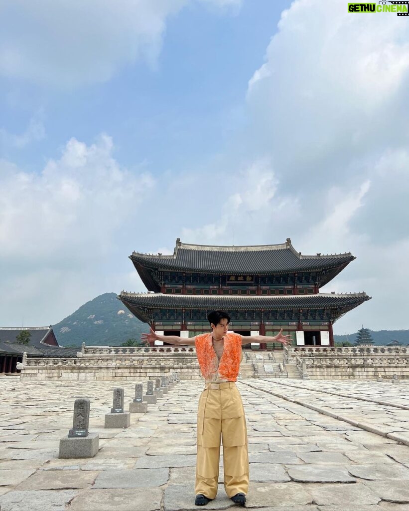 Doyoung Instagram - Fact check📸