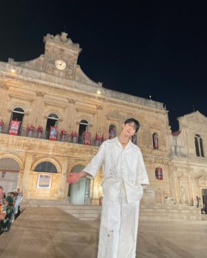 Doyoung Instagram - AMAAAAAAAAZING😳

#DGAltaSartoriaxDOYOUNG
#dgxdoyoung