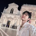 Doyoung Instagram – AMAAAAAAAAZING😳

#DGAltaSartoriaxDOYOUNG
#dgxdoyoung Ostuni Centro Storico