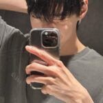 Doyoung Instagram – 🪞😉