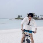 Doyoung Instagram – Maldives B cut ☺️