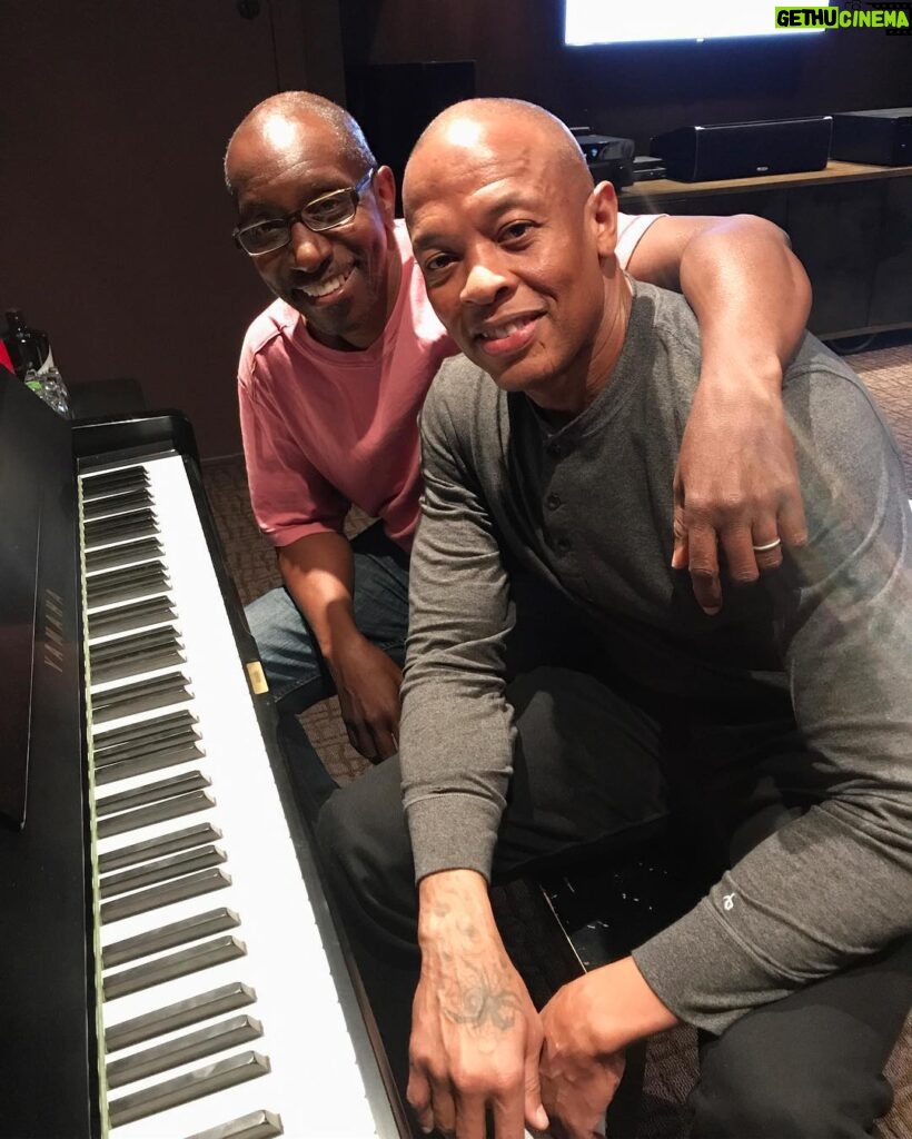Dr. Dre Instagram - In the studio with the legend Greg Phillinganes #inspired