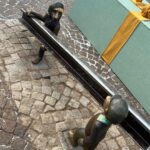 Dregen Instagram - I am, of course flattered and greatful, but also a bit shocked to be honest! ☺️Thank you Emma Ströde Falk for crafting this bronze sculptor and thank you Nässjö and the renewed train station for letting me lurk around 24/7. ✖️♥️ Nässjö Centralstation