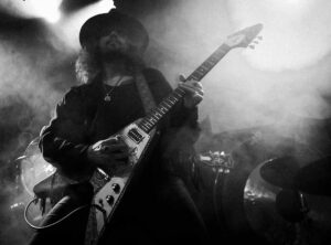Dregen Instagram - Tonight at Gävle Centralteatern!

Doors: 18:00
The Gristle: 19:00
Dregen: 20:30

Tickets in bio/Linktree 🎟️✖️♥️

Photos by: Johan Nahlin @nahlin_photo 
.
.
#dregenliveandelectric
#dregen
#majsanlindberg 
#huxnettermalm 
#michelsantunione 
#huxandacouple
#centralteaterngävle 
#direktionsvagnen 
#stegis
#rockconcertssweden 
#thegristle