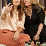 Drew Barrymore Instagram - Drew and @michellepfeifferofficial FaceTime @katehudson… and she actually picks up! ✨ Tune in tomorrow (12/7) for more.