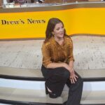 Drew Barrymore Instagram - This is what goes through my head as we are filming @thedrewbarrymoreshow! It means so much to me that you would choose to spend your time here. I want you to know that I value your time! I care about how you feel! We love having you here. Come back anytime!