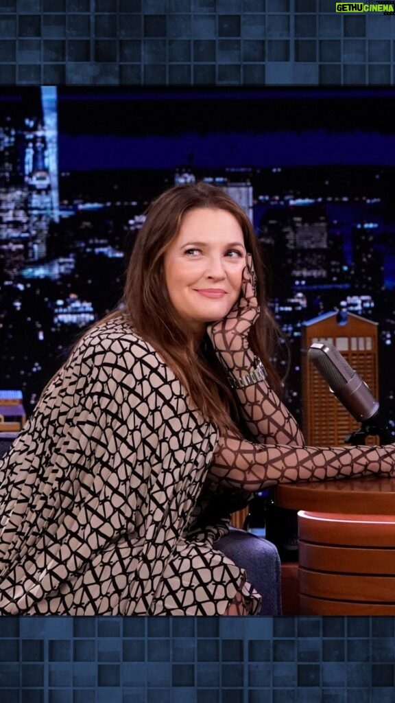 Drew Barrymore Instagram - @drewbarrymore explains why she loves getting so close to guests at @thedrewbarrymoreshow! #FallonTonight The Tonight Show Starring Jimmy Fallon