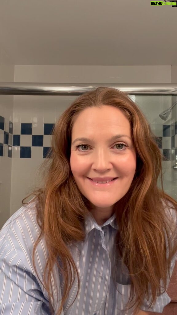 Drew Barrymore Instagram - This is my 5 minute makeup routine using some of my current favorite @flowerbeauty products! If I could fit more products into 5 minutes… I would! Flower Beauty is available at @cvspharmacy @chemistwarehouseaus and online at @ultabeauty!