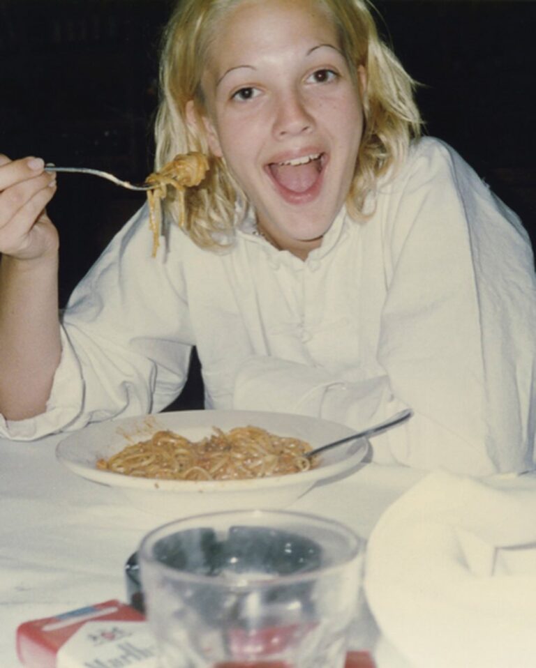 Drew Barrymore Instagram - I hope your Valentine looks at you the way I look at carbs! Happy Valentine’s Day!❤️