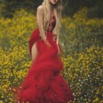 Drew Catherine Instagram - Don’t save her, she don’t wanna be saved. 🌹 @amandadiazphotography