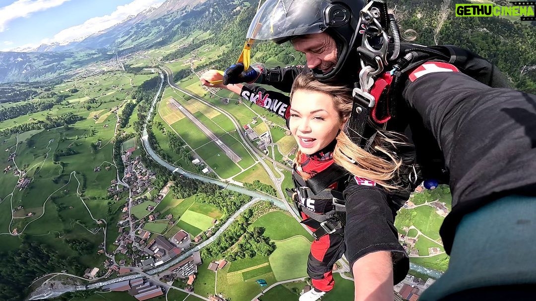 Drew Catherine Instagram - Sky high 🏔️🪂 Interlaken, Switzerland