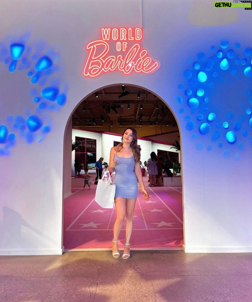 Drew Catherine Instagram - C’mon Barbie let’s go party 🩷 @worldofbarbietour