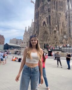 Drew Catherine Instagram - Spend a beautiful day in Barcelona with me … ♥️🦪 Barcelona is a dream! The food, the weather, the people ! I absolutely fell in love. I feel like I could spend weeks exploring Barcelona and not get enough of it. One of my favourite places in Europe, so far! I can’t wait to return. #barcelona#findom#europe#findomgoddess#travel#food#blonde#spain#findoms Barcelona, Spain
