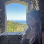 Drew Catherine Instagram – You know your worth you just gotta grow up 💗
In the village of Èze, France. Èze-Village