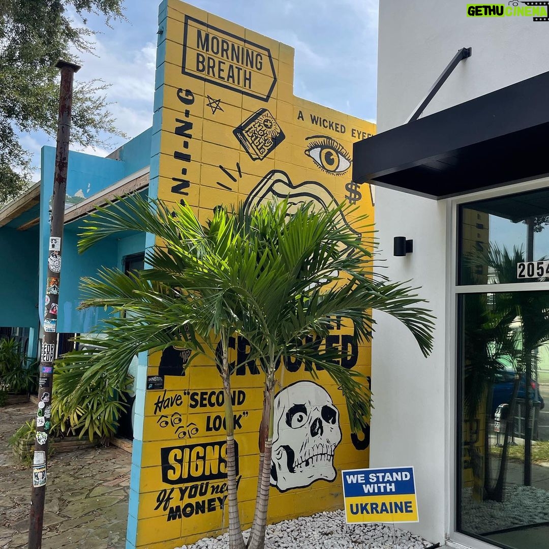 Dug One - 857 Likes - Rolled through @shineonstpete the last couple days. Got to hang with old and new friends. 🍺 Put a lick of new paint on our old mural of ours. I would like to thank @michelletannu @palehorse @shineonstpete for always being pro! You guys kill it every year. But the MVP of the week is definitely @parksandrealization Thank you for being a beast! Till next time! ☀️ 🌴 🎨 We didn’t get to see every wall and most were not finish before I split. Peep the process flicks from some of the masters at work. @imagine876 @ben_johnston @james_bullough @123klan ✌🏼