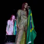 Dulce María Instagram - Feliz cumpleaños mamita , me gustaría estar allá para festejarte y darte un abrazo fuerte !! Pero te festejamos todos los Guerreros de Brasil y yo con mucho amor !! Gracias adiós por tu vida , que te de mucha salud , amor y muchas satisfacciones y nos permita compartir muchos años más juntas ❤️❤️ Gracias por todo lo qué haces por nosotros por ser ese ser humano lleno de bondad y fe Te amo! Obrigada Sao Paulo por tanto amor !!! Y por mandarle tanto amor a mi mama!! ❤️🇧🇷🥹Feliz cumpleaños mamita 🥹🥲🙌🏼