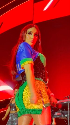 Dulce María Instagram - Boa noite São Paulo 🇧🇷