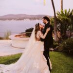 Dulce María Instagram - Hoy hace 4 años me casé con el hombre más increíble , un hombre fuerte , pero lleno de empatía , amor , paciencia ,comprensión , un padre amoroso ,protector , divertido . Le doy gracias a Dios por tú vida y por habernos encontrado en el momento exacto para caminar y crear una vida juntos ,una familia hermosa y cumplir tantos sueños juntos , veo a María Paula y veo nuestro amor transcendido ❤️🥹😍 gracias por amarme tal cual soy ,en las buenas y en las malas . Feliz aniversario mi amor @pacoalvarezv que dios nos de salud y muchos años para poder seguir compartiendo juntos la vida❤️ te amo para siempre!!! ❤️❤️❤️❤️