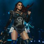 Dulce María Instagram - 🥹🥹🥹🙏🏻🙏🏻🙏🏻🇲🇽🇲🇽🇲🇽❤️❤️❤️❤️ Gracias gracias Gracias !!! ! No hay palabras para describir el amor y la gratitud de sentirse querido en tu propia Tierra y con nuestra gente !! Nos debíamos tanto !! Gracias por este regalo a nuestro corazón nos vemos en la noche Mexico !!!!🇲🇽🇲🇽🇲🇽❤️ 📸 @frescolns