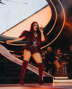 Dulce María Instagram - Obrigada Brasil !! Por todo su amor , por todo el amor que nos dan y personalmente por todo el apoyo y amor que me han dado durante todos estos años !! Todo lo que he vivido en su país y con ustedes ha marcado gran parte de lo que soy 🥹❤️🙌🏼 gracias por su música , su comida , su cultura , su calidez , su intensidad , su entrega . Dios los bendiga ! Hasta siempre 🇧🇷🇧🇷🇧🇷❤️🙌🏼🙏🏻 los amo mucho