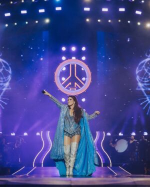 Dulce María Instagram - Obrigada Brasil !! Por todo su amor , por todo el amor que nos dan y personalmente por todo el apoyo y amor que me han dado durante todos estos años !! Todo lo que he vivido en su país y con ustedes ha marcado gran parte de lo que soy 🥹❤️🙌🏼 gracias por su música , su comida , su cultura , su calidez , su intensidad , su entrega . Dios los bendiga ! Hasta siempre 🇧🇷🇧🇷🇧🇷❤️🙌🏼🙏🏻 los amo mucho