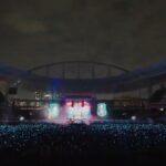 Dulce María Instagram – Foram 8 shows, mais de 440 mil corações juntos para celebrar uma fase da vida que deixou incríveis lembranças e todos magicamente se juntaram depois de 15 para criar novas memórias com o grupo que moveu e ainda move multidões. Rebelde não é só uma novela e RBD não é só uma fase. São sonhos sonhados por anos e anos e que agora se tornaram realidade. 

Ao longo dos estádios esgotados no Rio de Janeiro e em São Paulo, todos encontramos nossa criança/adolescente interior e fizemos as pazes com esse sonho, sentimentos e sensações que foram cultivados dentro de nós. Anahi, Dulce Maria, Maite, Christian e Christopher nos levaram para o dia 04/10/2004, quando o primeiro episódio de Rebelde foi ao ar e ouvimos a icônica música-tema pela primeira vez 🥹😭

Muito obrigado a quem acompanhou o grupo durante essa passagem pelo nosso país. Vocês fizeram história com a gente e com certeza a Soy Rebelde Tour no Brasil vai ficar nas lembranças dos nossos mexicanos favoritos para sempre ⭐️

Yo digo R, tu dices…❤️

📸: @irisalvesc RBD Brasil