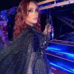 Dulce María Instagram – Dulce María es un ícono de la moda de los años 2000 y durante el #SoyRebeldeTour ha llevado el makeup look más GLAM y cool. ✨ Sombras coloridas y piedras brillantes son solo algunos de los elementos de su maquillaje y en nuestro link en bio te dejamos todos los detalles para que lo puedas recrear. 💋