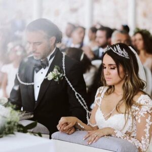 Dulce María Instagram - Hoy hace 4 años me casé con el hombre más increíble , un hombre fuerte , pero lleno de empatía , amor , paciencia ,comprensión , un padre amoroso ,protector , divertido . Le doy gracias a Dios por tú vida y por habernos encontrado en el momento exacto para caminar y crear una vida juntos ,una familia hermosa y cumplir tantos sueños juntos , veo a María Paula y veo nuestro amor transcendido ❤️🥹😍 gracias por amarme tal cual soy ,en las buenas y en las malas . Feliz aniversario mi amor @pacoalvarezv que dios nos de salud y muchos años para poder seguir compartiendo juntos la vida❤️ te amo para siempre!!! ❤️❤️❤️❤️