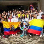 Dulce María Instagram - Gracias Colombia por tanta magia y tanto amor !! Hasta siempre ❤️❤️❤️❤️🙌🏼🙌🏼!!! Y a mis Guerreros gracias por contar los días 🥹❤️🙌🏼 los amo ! Siempre serán parte fundamental de nuestra historia ☮️ 📸 @gabotone