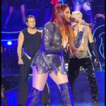 Dulce María Instagram - Aun hay algo de amooooor!!!!!!! 1 era noche Medellín !! Después de 18 años !! Estamos una vez más aquí con ustedes ! ❤️❤️‍🔥☮️🙏🏻🙌🏼 Gracias por tanto amor !