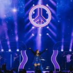 Dulce María Instagram - Colombia!!! Medellín !!! Qué noche mágica!! ❤️‍🔥❤️🥹☮️ #soyrebeldetour @frescolns