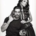 Dulce María Instagram - ᕼ᥆ᥡ ᥴ᥆m᥆ ᥲᥡᥱr, ᥒ᥆ ⍴ᥲrᥱs ᥒᥙᥒᥴᥲ ძᥱ… ♫♥︎ Te ♥️ @dulcemaria ✨ @urielsantanafoto 📷 ᑲᥲᥴks𝗍ᥲgᥱ mᥲkᥱ ᥙ⍴ @chentechapitas һᥲіr @lilttle_lee s𝗍ᥡᥣіᥒg @robertocoss ⍴һ᥆𝗍᥆ ᥲssіs𝗍ᥲᥒ𝗍s @hugoserna76 @scbchaps ✩ #dulcemaria #backstage #urielsantanafoto #music #usantanaphoto #photography #rebeldetour #rbd #mexico #urielsantana ✩ Mexico City