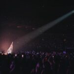 Dulce María Instagram - Gracias Austin !!! Una noche mágica! Donde nos recuerdan que nunca es tarde para seguir cumpliendo sueños !! Estuvo lleno de emociones , de nostalgia , de amor , de unirse dos generaciones y reencontrarnos gracias al amor y a la música que nos ha mantenido unidos todos estos años a pesar de todo! 🙏🏻❤️🙏🏻❤️🙌🏼 @frescolns @soyrebeldetour