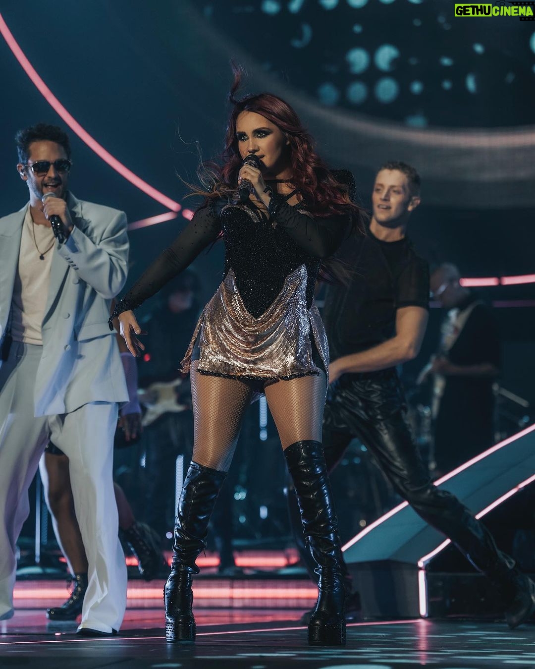 Dulce María Instagram - Denver una explosión de emociones y de energía ❤️🔥❤️🔥❤️🔥📸 @frescolns