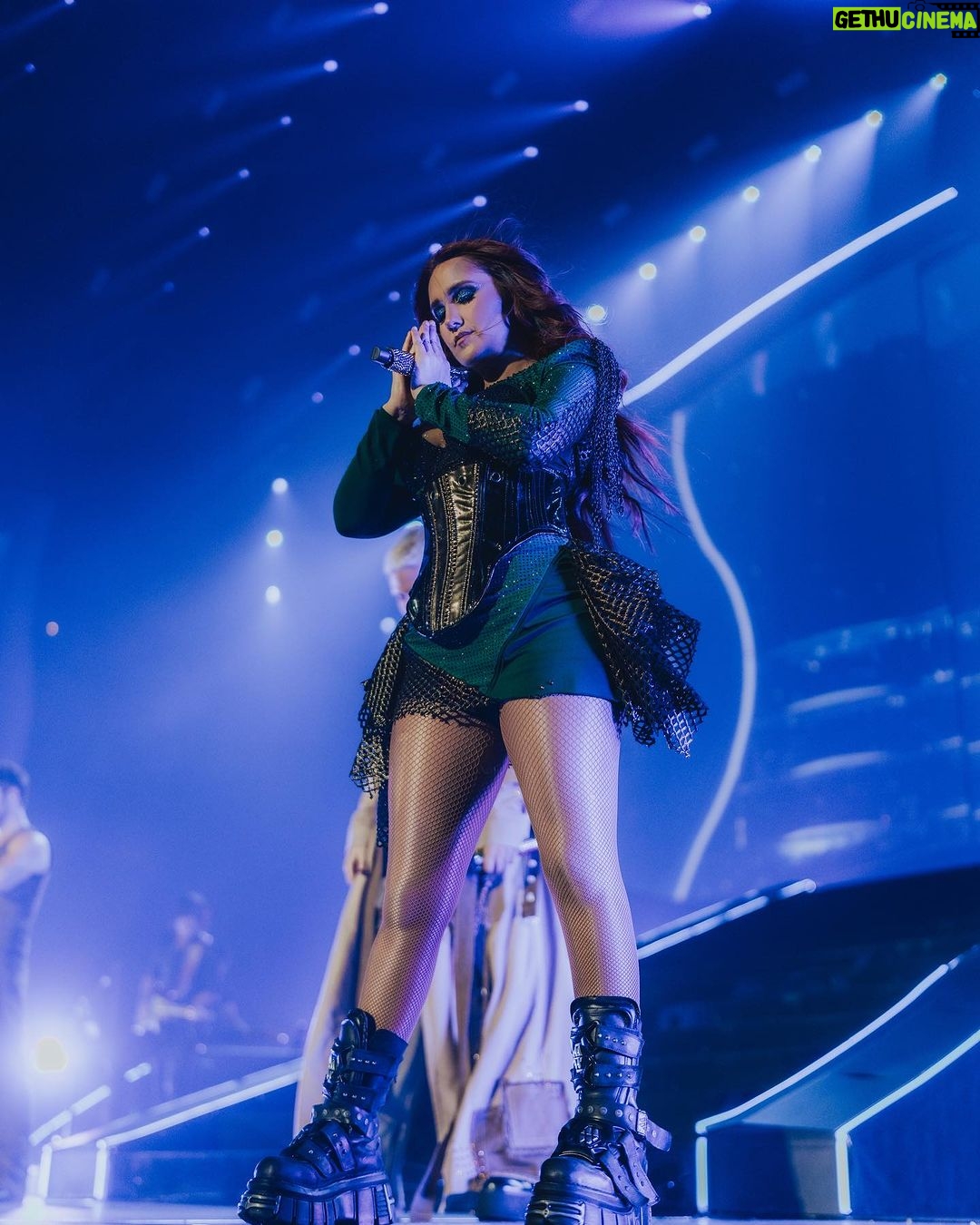 Dulce María Instagram - Denver una explosión de emociones y de energía ❤️🔥❤️🔥❤️🔥📸 @frescolns