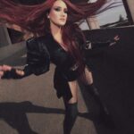 Dulce María Instagram - “RBD es algo muy grande. Nunca terminas de asimilar todo lo que sucede con esta banda”, confiesa #DulceMaría en entrevista con ROLLING STONE. “Me siento muy agradecida de haber podido vivir todo esto. Recibir tanto cariño de nuestro país, de nuestro lugar de origen, de nuestra casa y obviamente todo lo que pasó en Brasil, Colombia y Estados Unidos es algo que todavía no puedo creer, fue demasiado intenso”. 🔗 Sigue la historia de portada en el link de bio. 🚨 Accede a la preventa de esta edición en el link en la bio. Válido hasta agotar existencias. Aplican políticas condiciones. Historia: Pablo Monroy / @pablomonroy___ Fotografía: Carlos Ruiz/ @carlos_ruizc Productor Ejecutivo: Alejandro Ortiz / @xalejandro.ortiz Asistente Editorial: Patricia Guerrero / @patygcarrillo Asistentes de fotografía: Eugenio Vargas / @eugenio_vargaci; Sofía Ortiz / @Sofffiiia; Juan de Dios/ @juandedios.dgh Producción: Daniela Garcia / @karendaap Asistente producción : Didier Molina / @ddrdidier Make up: Carlos Morales / @cmorbeauty Peinado: Eduardo Bravo / @elpanqueee Stylist: @julivargassr . . . #RollingStoneEnEspañol #RollingStone #RBD #México #Latinoamérica Estadio Azteca