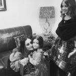 Dulce María Instagram - Feliz Navidad !! Deseo que este día su corazón se llene de paz , amor , fe, luz , esperanza y que podamos ser mejores seres humanos y ser una luz en un mundo lleno de oscuridad ✨🤍 que Jesús renazca en nuestro corazón y bendiga a cada uno de ustedes ! Feliz navidad ❤️❤️❤️❤️🎄🌟 les mando un abrazo enorme lleno de amor para todos ustedes y su familia , y para los que ya no están físicamente pero nos cuidan y acompañan en el corazón 🥹🤍❤️✨🤗🎄🫶🏻🩵